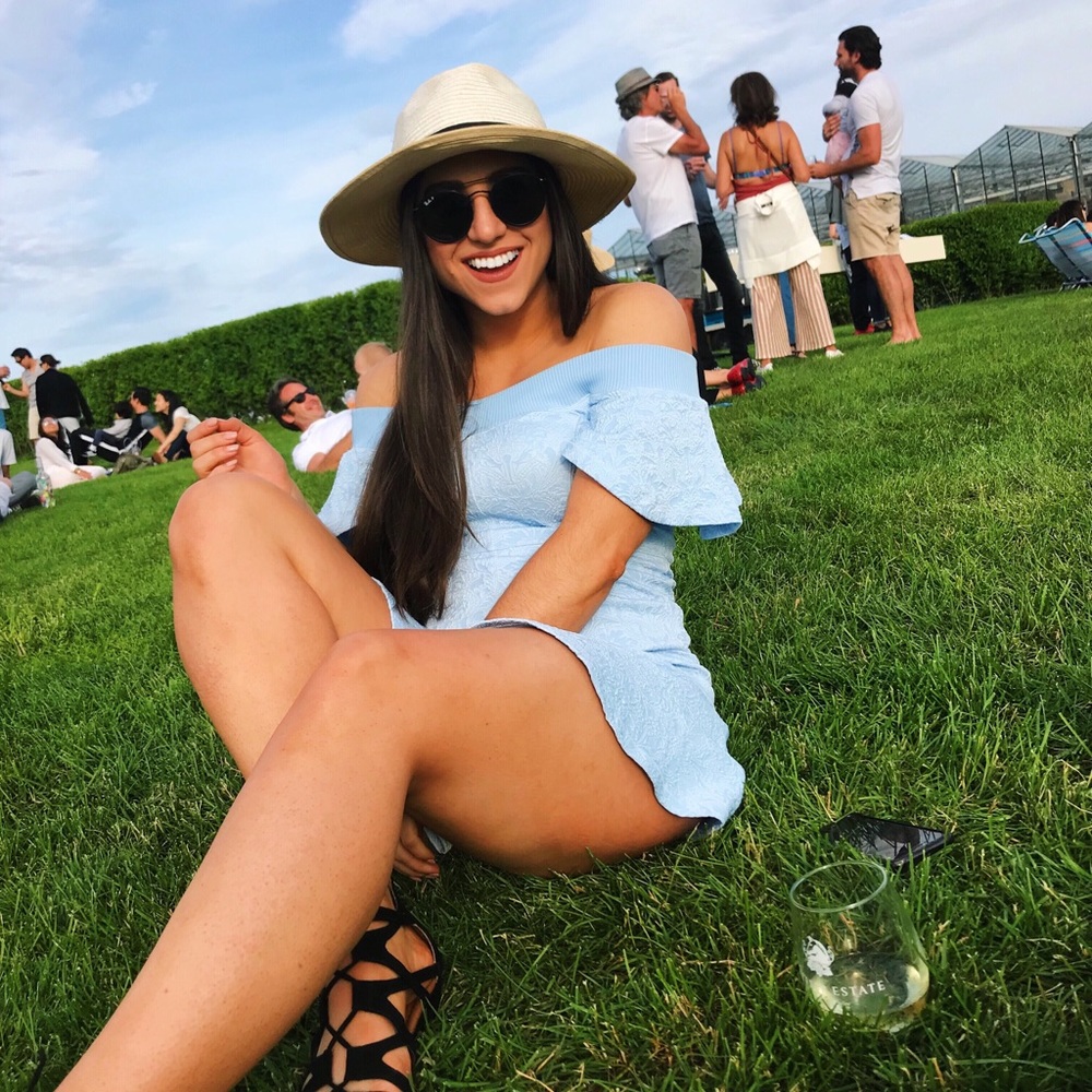 Meet your Posher, Nicole